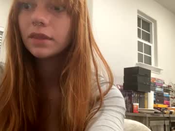 girl Strip Sex Cam On Chaturbate with skyeevanz