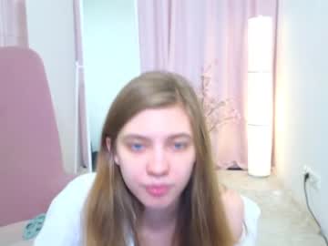girl Strip Sex Cam On Chaturbate with ellaxsunrise