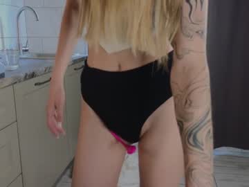 girl Strip Sex Cam On Chaturbate with anitaholmes