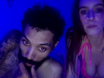 couple Strip Sex Cam On Chaturbate with croxfox