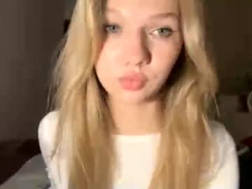 girl Strip Sex Cam On Chaturbate with sultry_dreamer_4ever