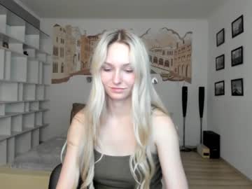 girl Strip Sex Cam On Chaturbate with evamooni