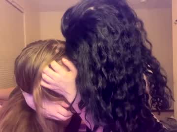 couple Strip Sex Cam On Chaturbate with weedandviolets