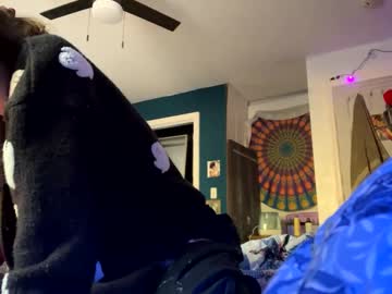 couple Strip Sex Cam On Chaturbate with halien695