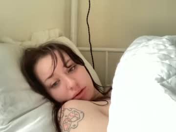 girl Strip Sex Cam On Chaturbate with twinklingsiren