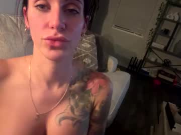 couple Strip Sex Cam On Chaturbate with bootyqueen04