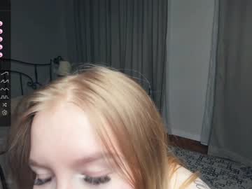 girl Strip Sex Cam On Chaturbate with vicky_kiwi