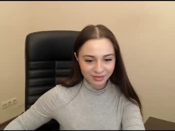 girl Strip Sex Cam On Chaturbate with milllie_brown