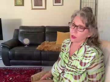 girl Strip Sex Cam On Chaturbate with silky_petra