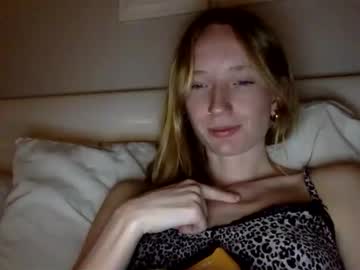 girl Strip Sex Cam On Chaturbate with littlee_redd