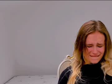 girl Strip Sex Cam On Chaturbate with amanda_2023
